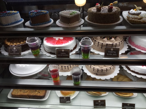 Pastelería - Café "MOKARELA"