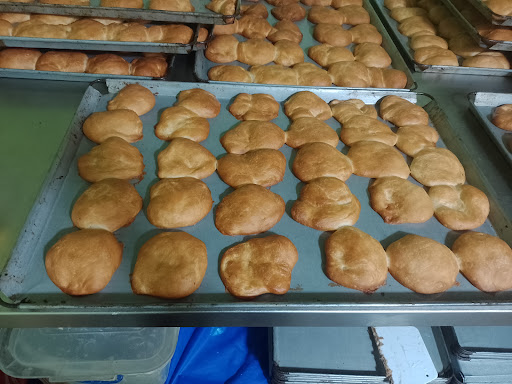 Panadería y Pastelería Mi Ernesto tradicion y sabor